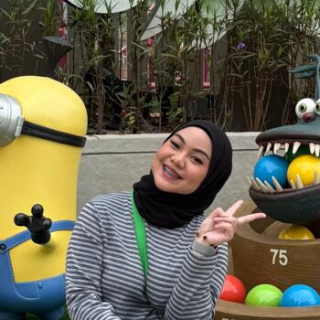 Babysitter Singapore Island: Qurysha