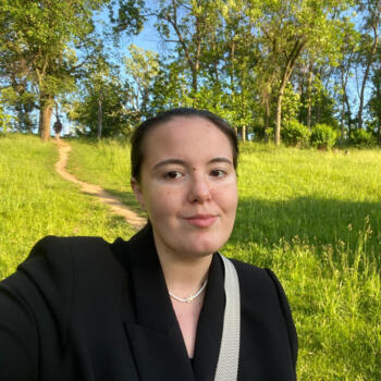 Babysitter in Bucharest: Andreea