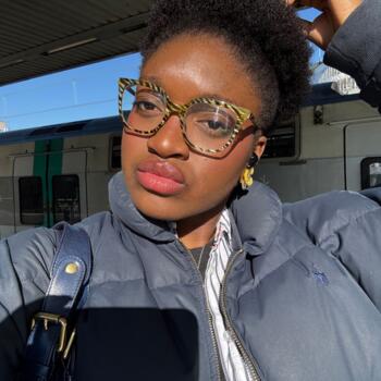 Babysitter in Rueil-Malmaison: Mwayuma