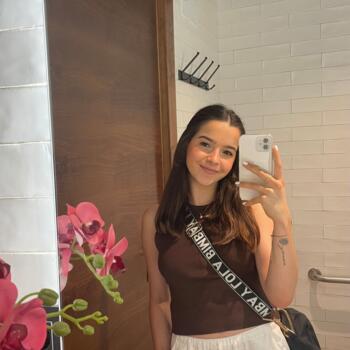 Babysitter in Irun: Mayumi