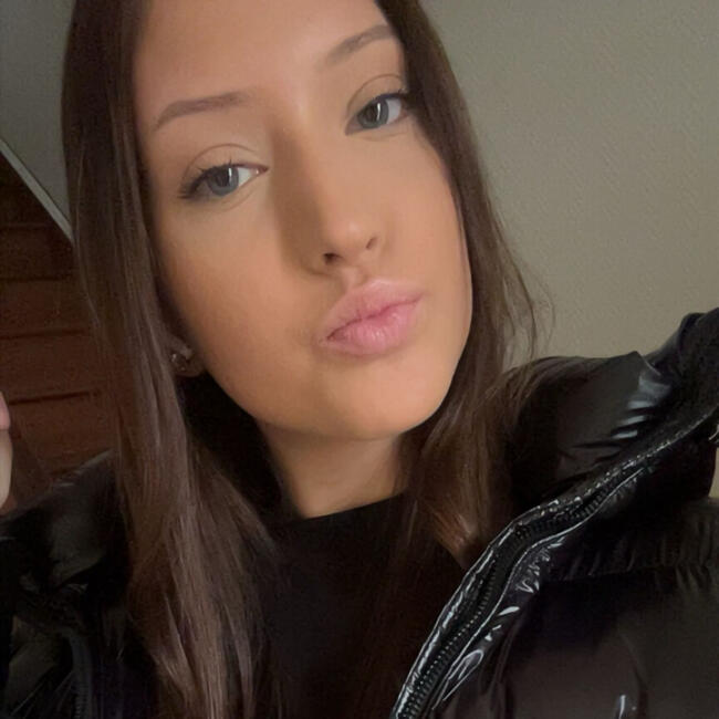 Babysitter in Villepreux: Daniela