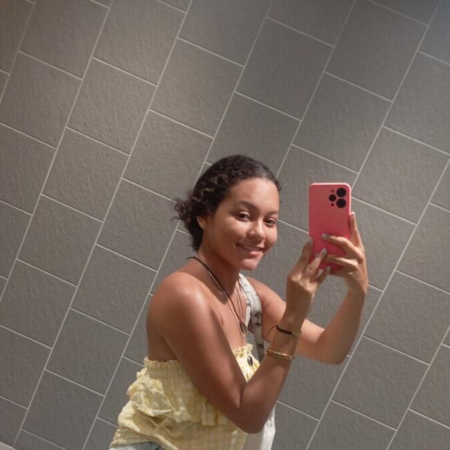 Babysitter in Brisbane: Mariana