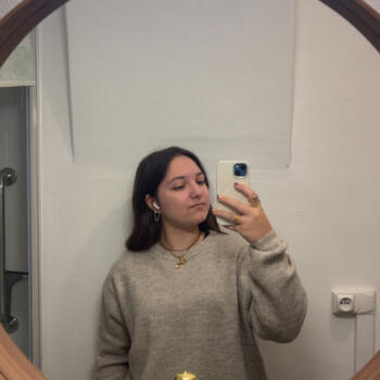 Babysitter in Paris: Alyssia