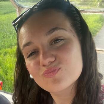 Babysitter in Fondettes: Leonie