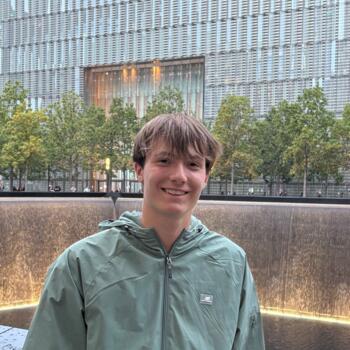 Babysitter Hoeselt: Finn