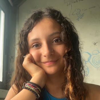 Babysitter a Cascina: Ester