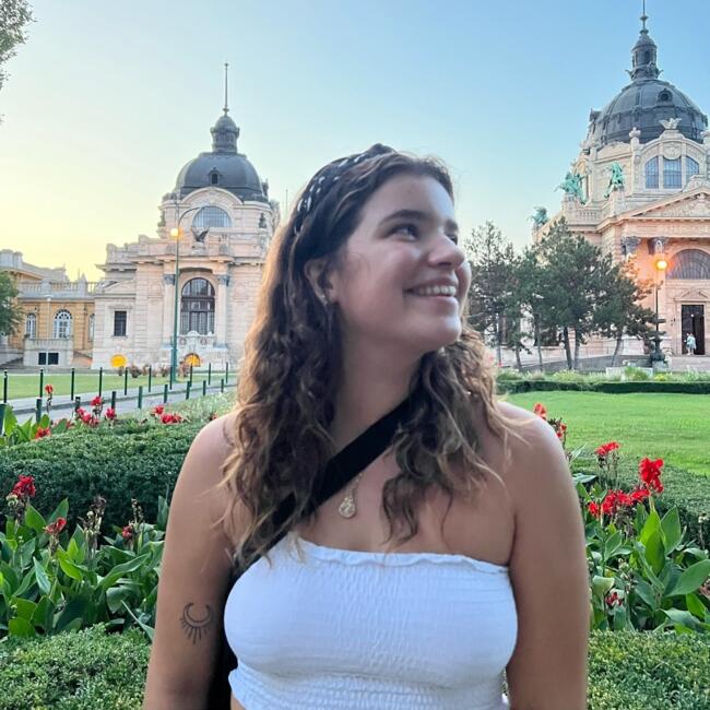 Dajka: Budapest: Laura