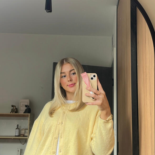 Babysitter in Launceston: Isobel