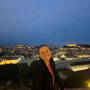 Babysitter in Lyon: Clemence