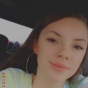 Babysitter Hampton: Vicky