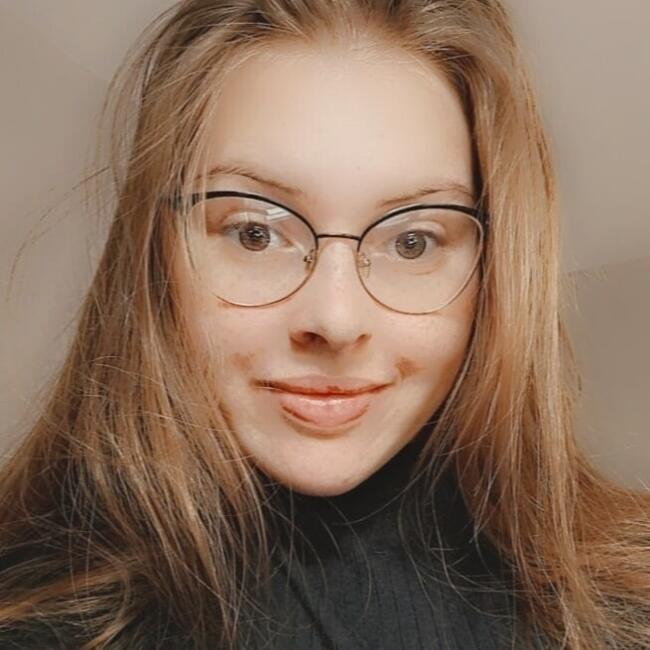 Babysitter in Cosne-Cours-sur-Loire: Abigaël