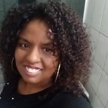 Babá em Barra Mansa: Camila