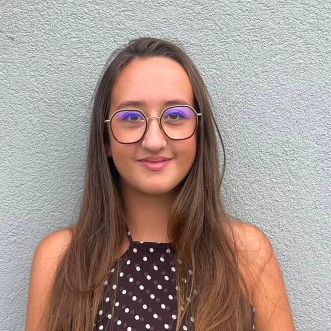 Babysitter in Chambray-lès-Tours: Lyla