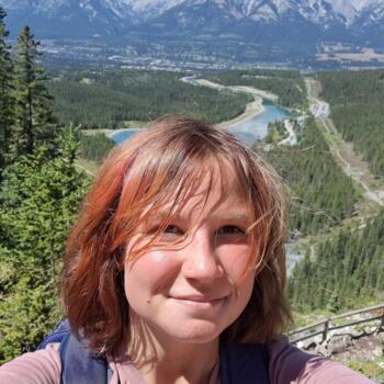 Babysitter in Calgary: Becca