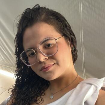 Babysitter in Montes Claros: Dayara