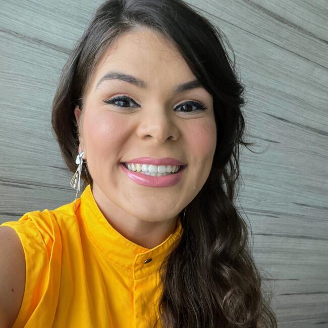 Babá em Recife: Fernanda