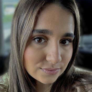 Babysitter in Saint-Jory: Amaya