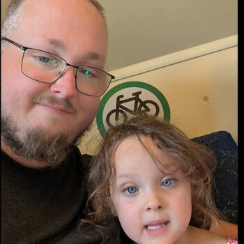 Babysitting job in Hamilton: babysitting job Shane