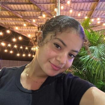 Babysitter in Panama City: Keren