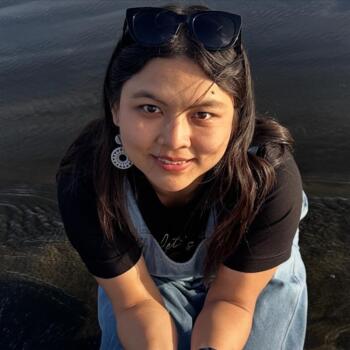 Babysitter in Auckland: Mya