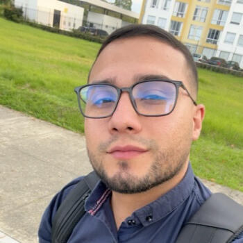 Babysitting job in Pereira: babysitting job Diego