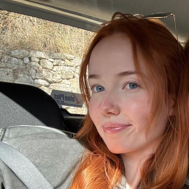 Babysitter in Atherstone: Evie