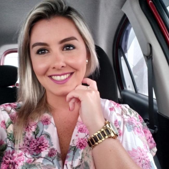 Babysitter in Guarujá: Bruna Bruna