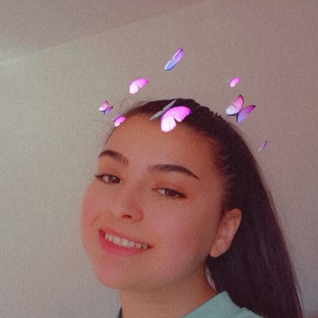 Babysitter in Bruges: Denisa