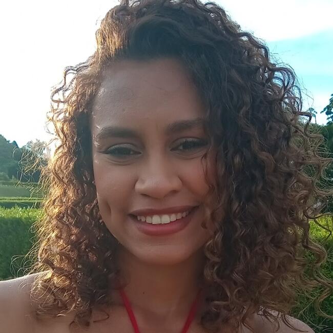 Babysitter in São José dos Pinhais: Kelly