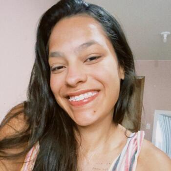 Babysitter in Guará (Distrito Federal): Isabela