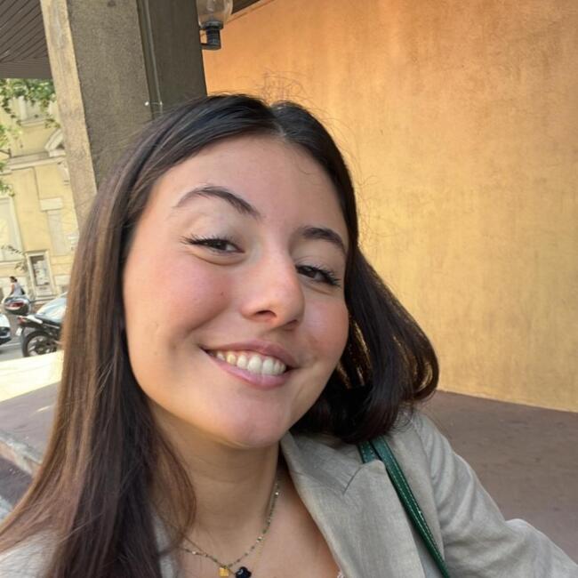 Babysitter in Marseille: Juliette