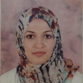 Babysitter in Cairo: Dina