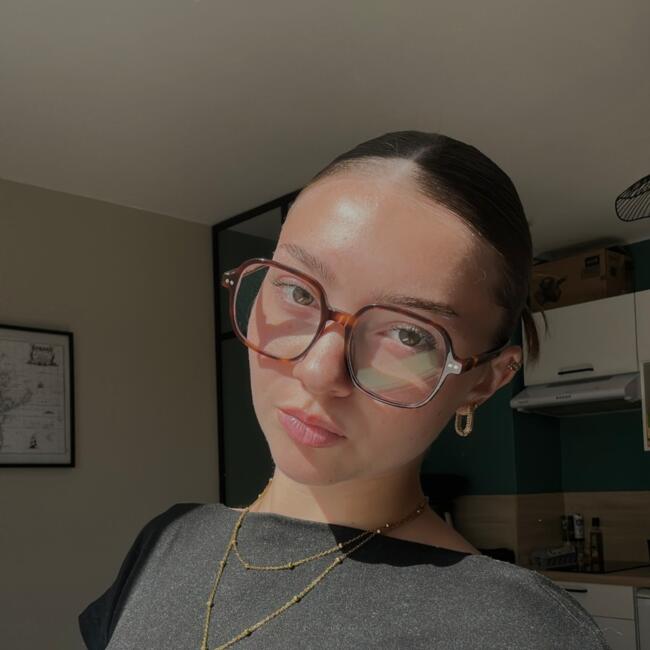 Babysitter in Vendôme: Énola