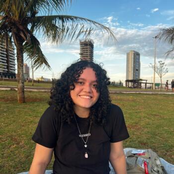 Babá em Rio Verde: Layla