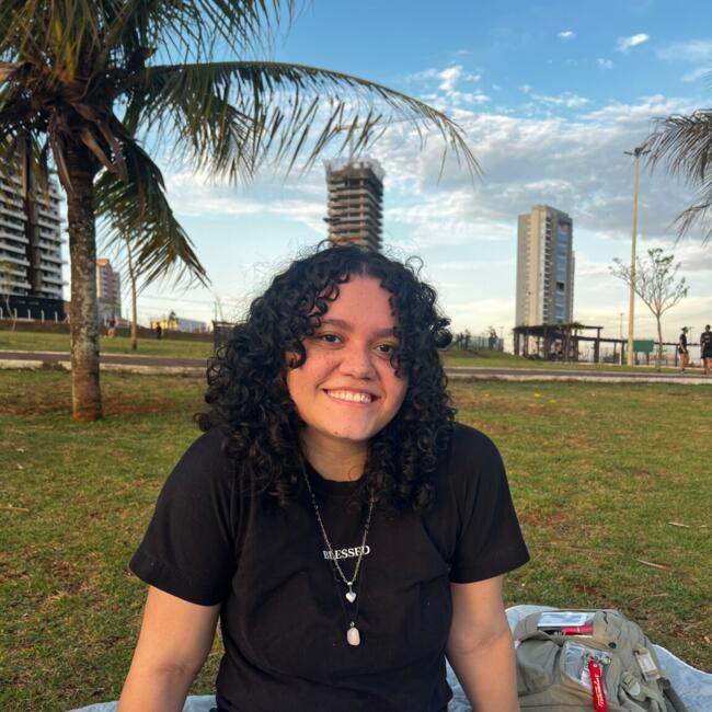 Babá em Rio Verde: Layla