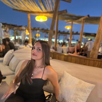 Babysitter in Lyon: Rahma