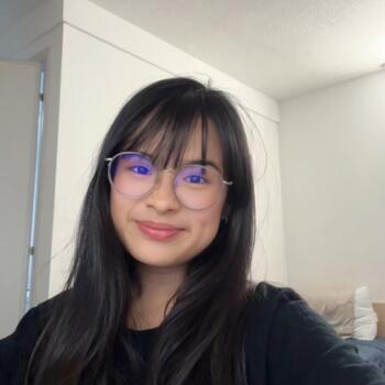 Babysitter in Singapore Island: Ho