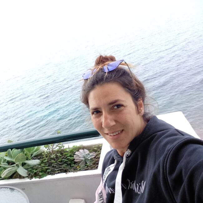 Δουλειά για babysitter στην περιοχή Πειραιάς: Ntemi