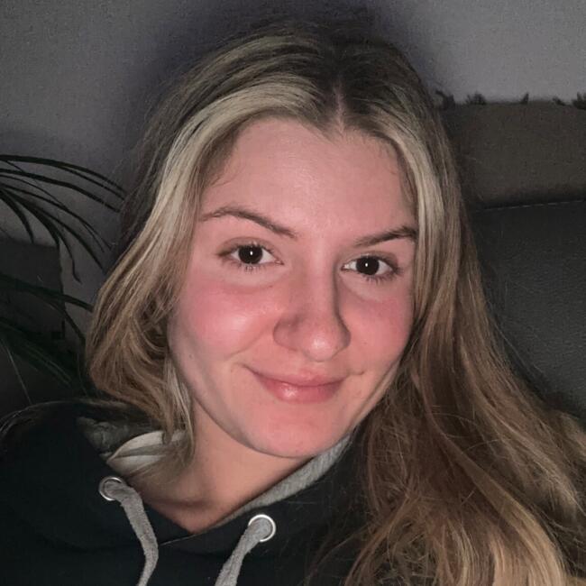 Babysitter in Lyon: Pauline