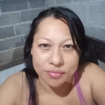 Babysitter Nuevo Emperador: Lis