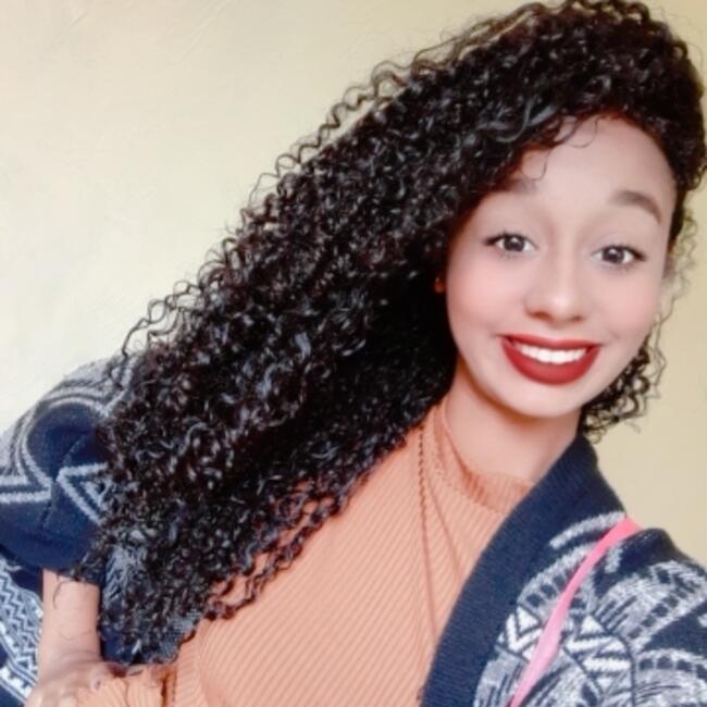 Babysitter in Itaquaquecetuba: Emily