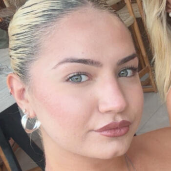 Babysitter in Zografos: Maria