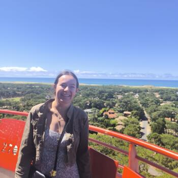 Babysitter in Nivillac: Perrine