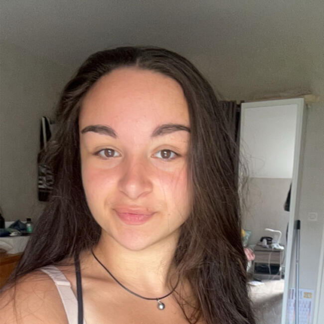 Babysitter in Cherbourg: Kendy