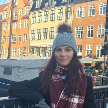 Babysitter in Dunakeszi: Edina