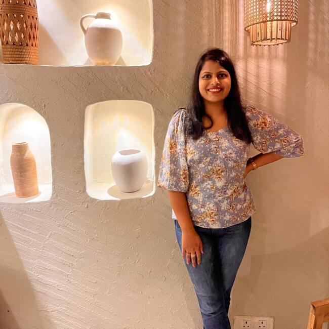 बम्बई में बेबीसिटिंग की नौकरी: Priyansha