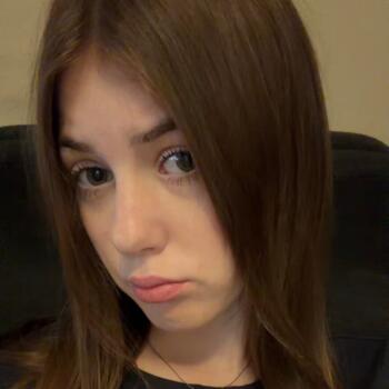 Babysitter in Winnipeg: Evelina