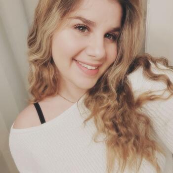 Babysitter in Moskháton: Νικολέτα