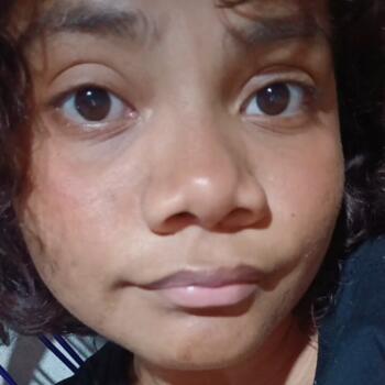 Babysitter in Açailândia: Crislane