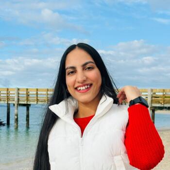 Babysitter Auckland: Simran